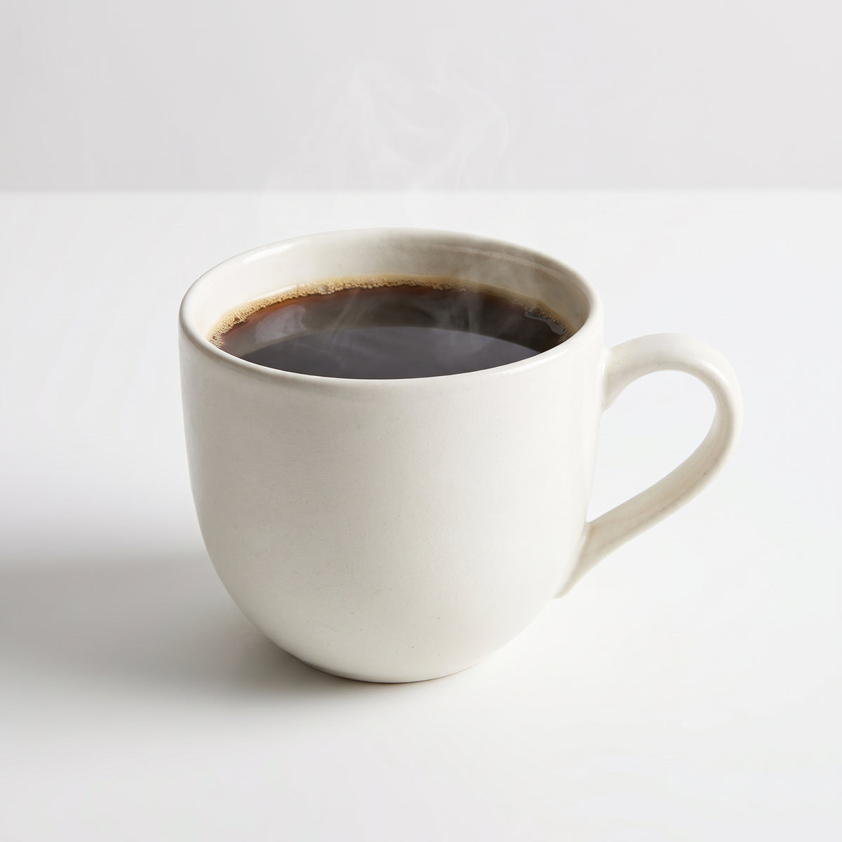 Minimalist white porcelain cup – Elegant mug for coffee and tea